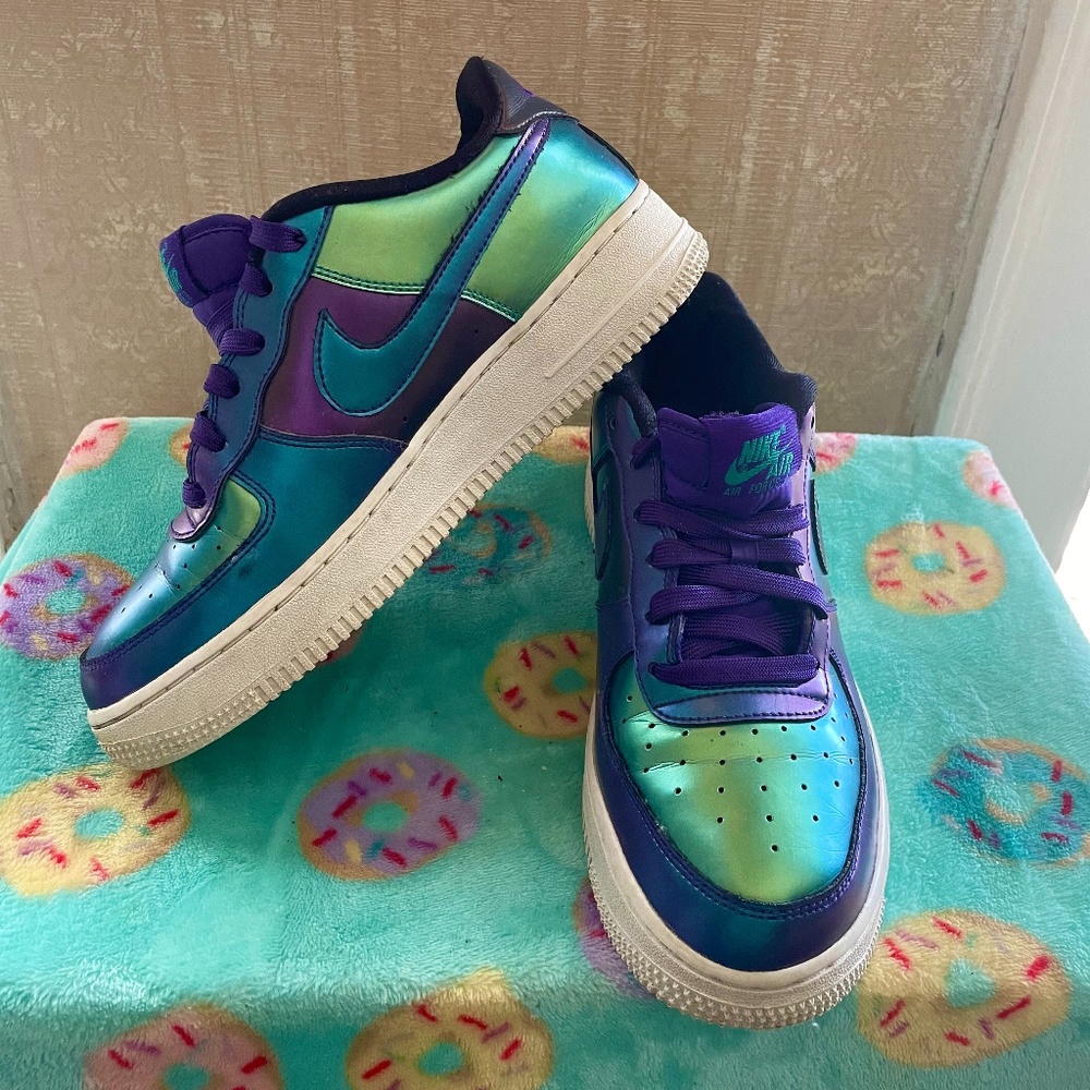 Nike Kids Sneakers - Purple and Green/Kids 7/Womens 8.5